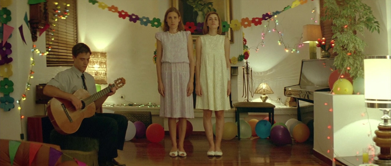 Dogtooth family composition